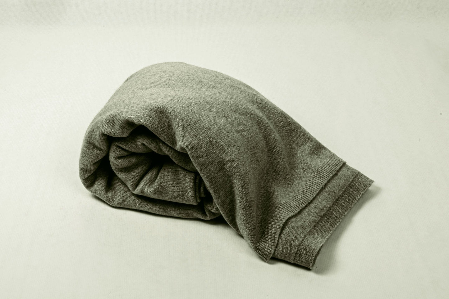 Elegant Cashmere Blanket