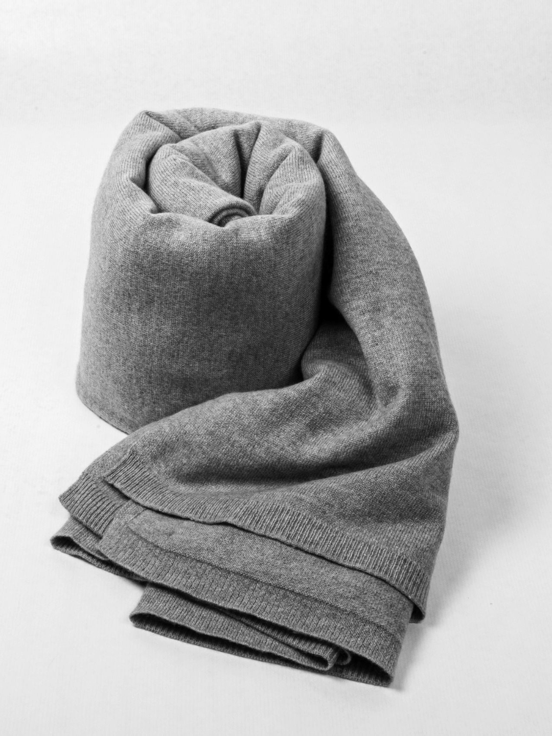Cozy Classic Cashmere Blanket