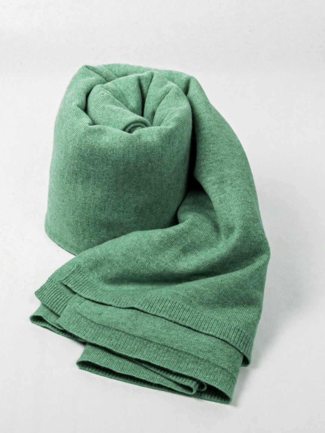 Cozy Classic Cashmere Blanket