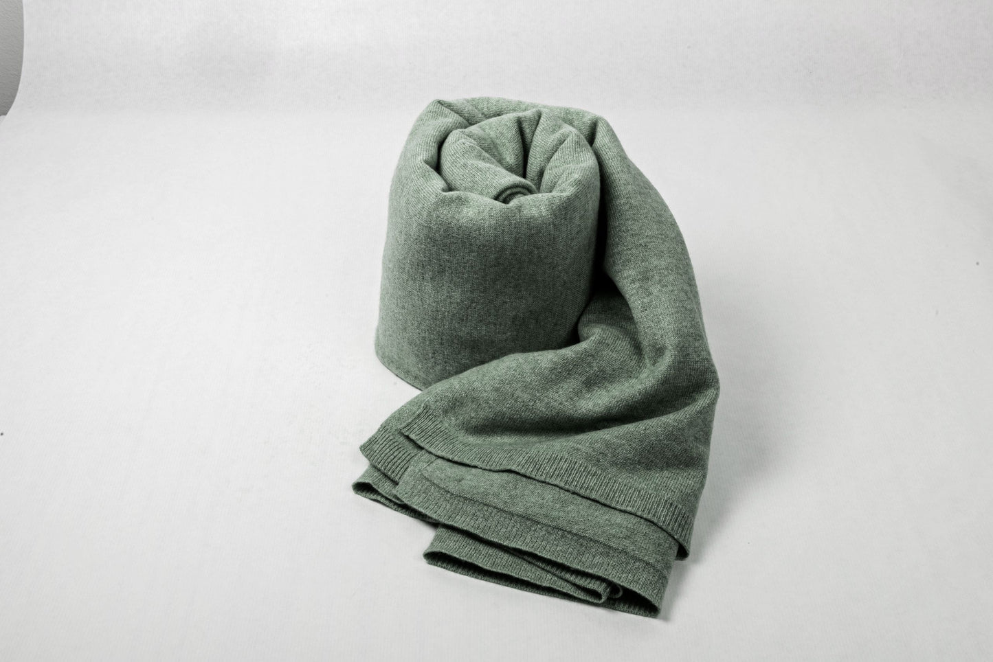 Cozy Classic Cashmere Blanket