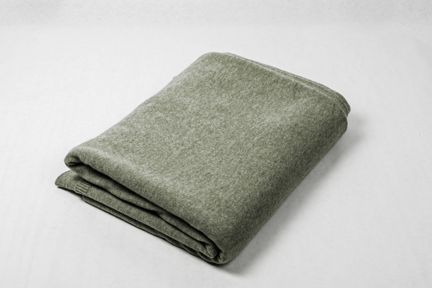 Cozy Classic Cashmere Blanket